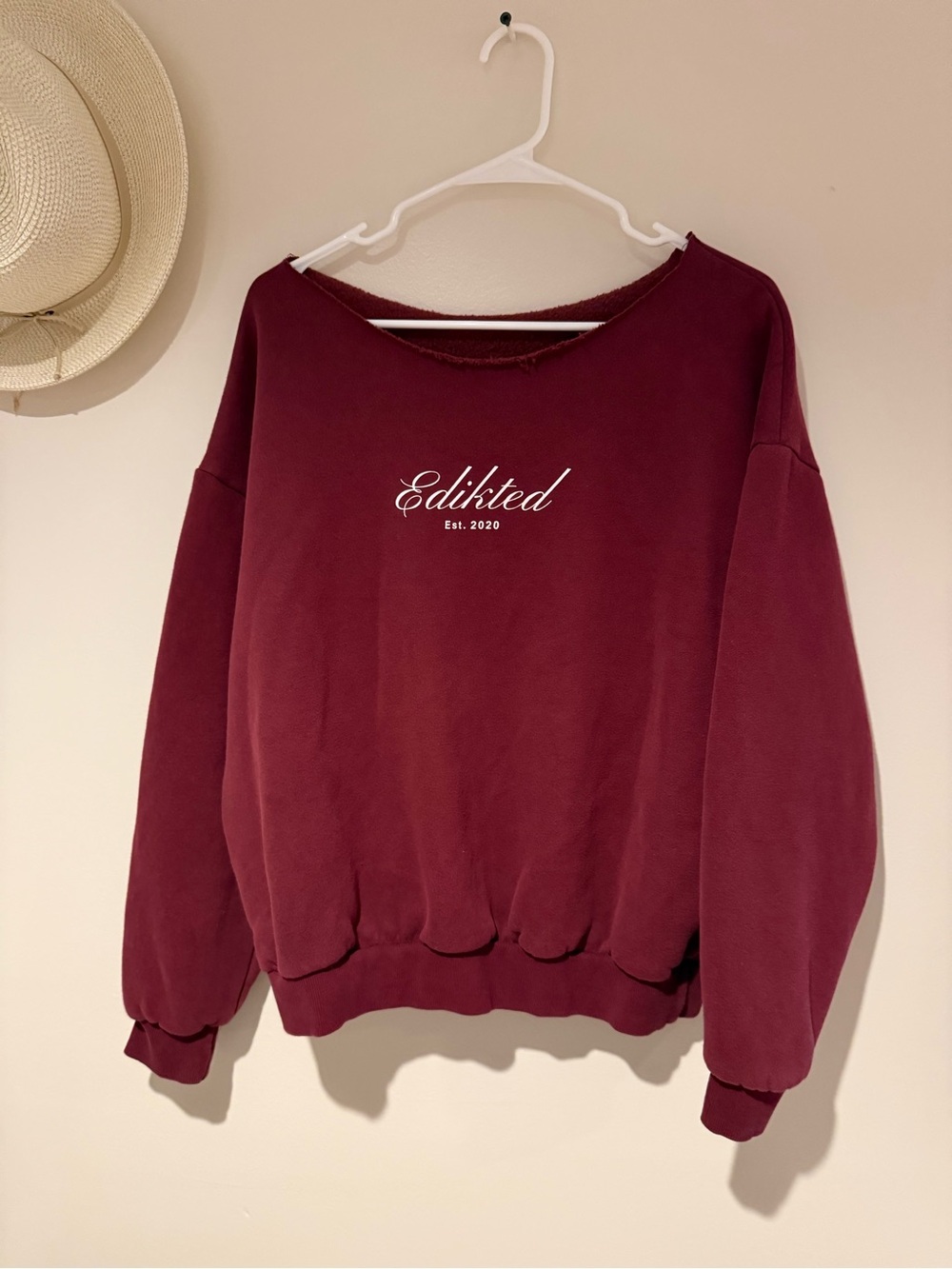 Edikted Women's Burgundy Crewneck Sweatshirt